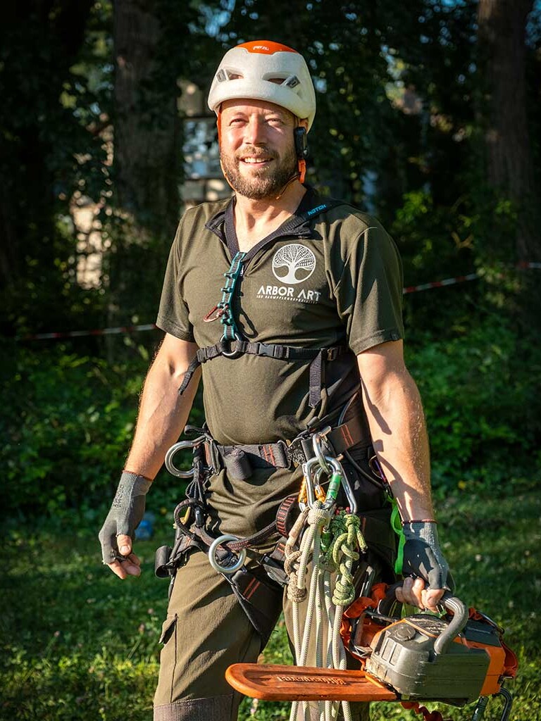 Portrait-Foto des ArborArt-Mitarbeiters Tobias Staub